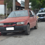 Policía de Mariscala detuvo a dos hombres circulando en un auto requerido por Rocha