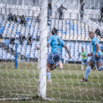 Rocha sumó otra victoria y sigue en lo más alto de la tabla