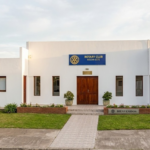 Rotary Club Rocha Este reconoció a dos policías que efectuaron un rescate en la costa