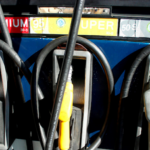 Combustibles: baja 5% la nafta y el gasoil y se reduce $100 la garrafa de supergás